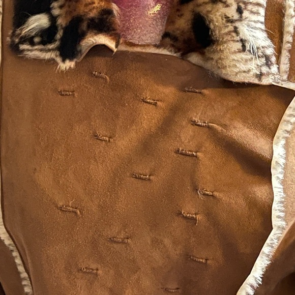 Genuine Shearling Coat - Picture 4 of 11